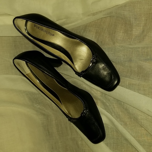 Womens 8.5 Black Leather Pumps - Picture 2 of 8